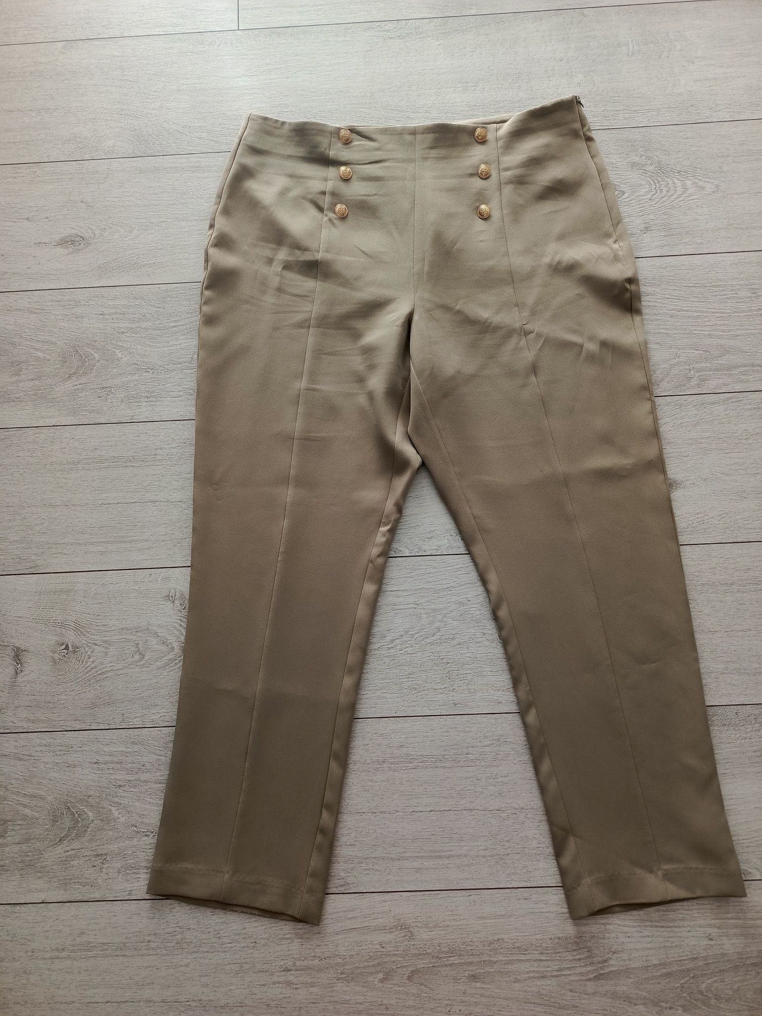 Spodnie damskie nowe