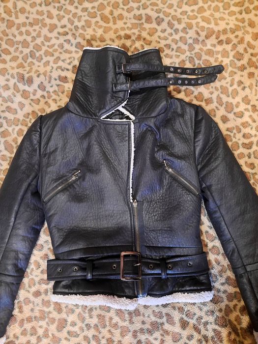 Дублянка косуха чорна з білим комірцем