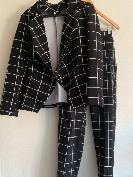 Продам костюм 48 розмір