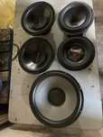 Varias colunas de som disponives