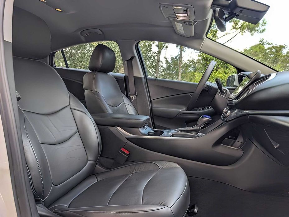 Chevrolet Volt      2019