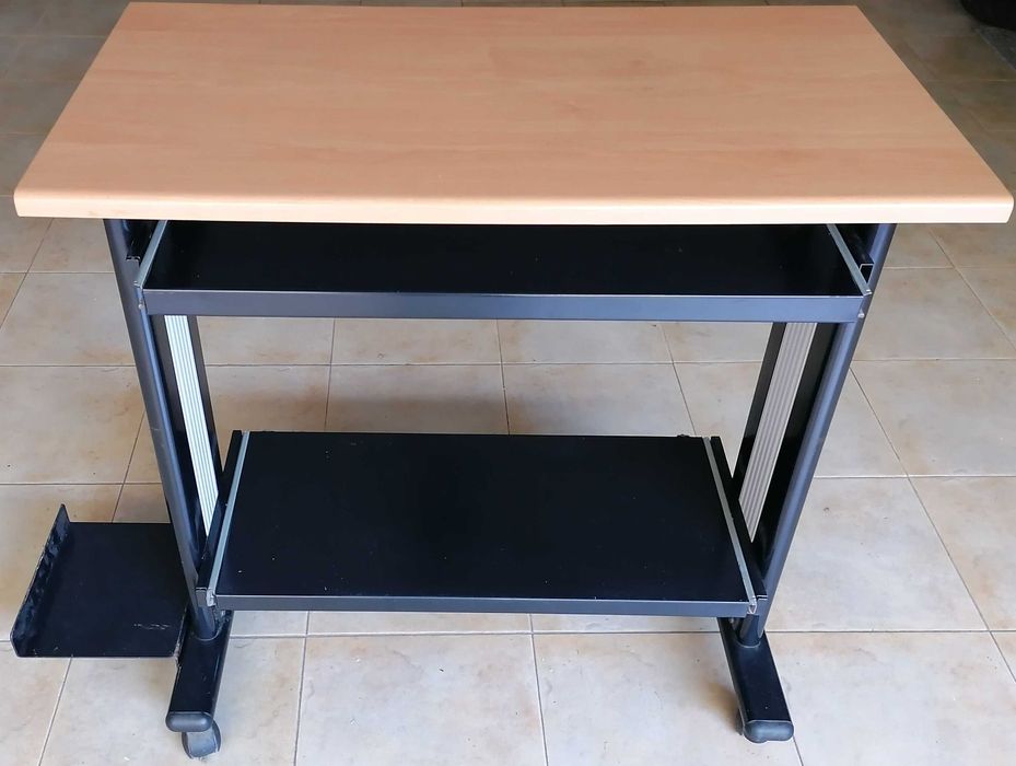 Mesa secretaria, para computador, com apoio