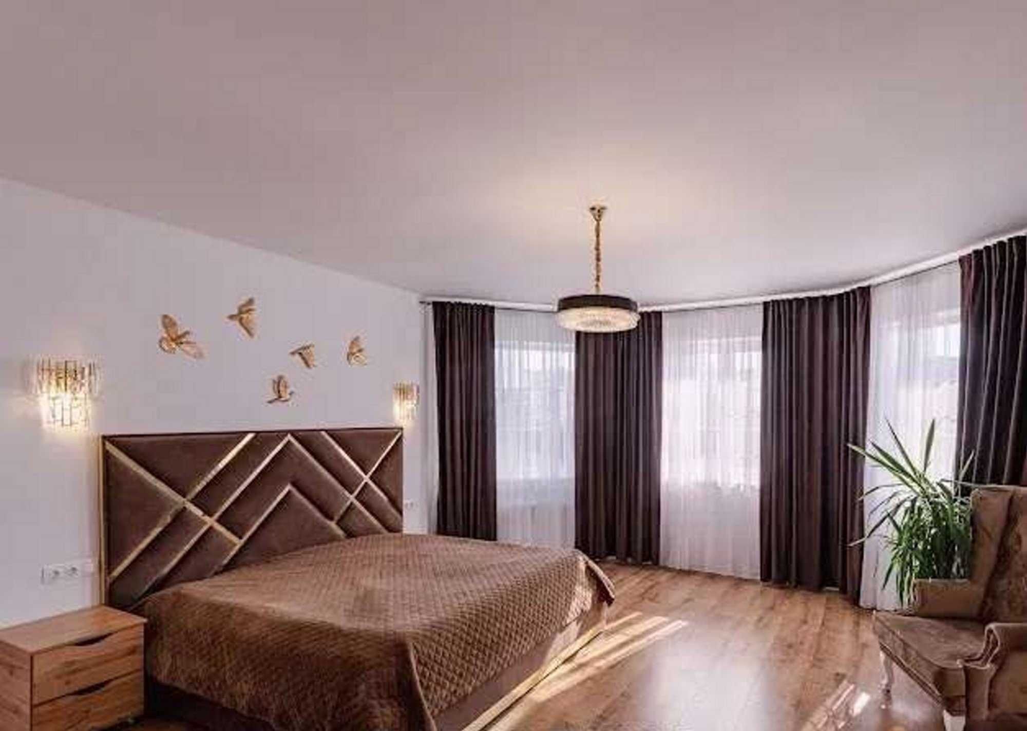 Від власника. Крюківщина. 270 м2. 10 соток. Котеджне містечко Удачний