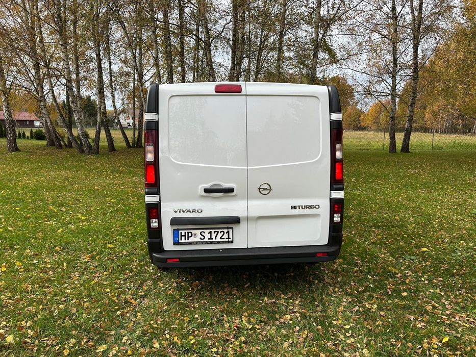 Opel Vivaro Long