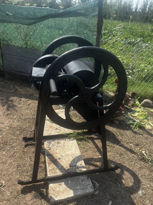 Продам січкарню механічну