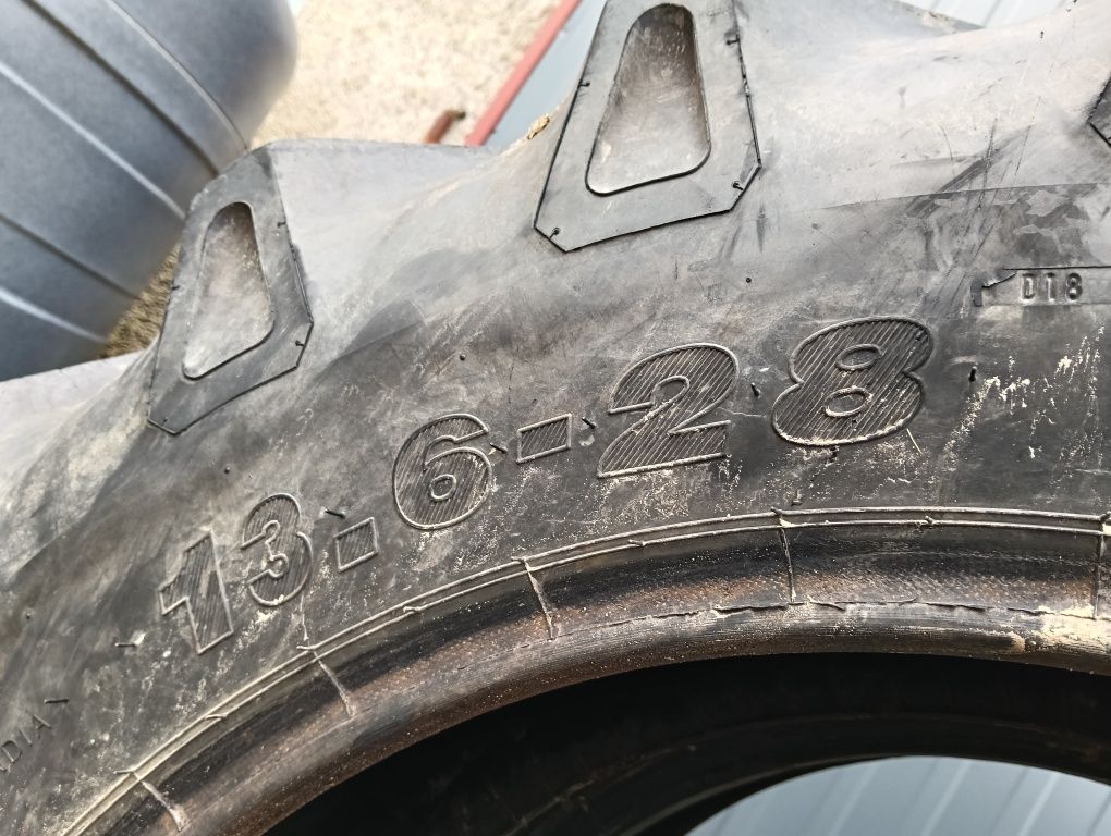 13,6/28 speedways grip king