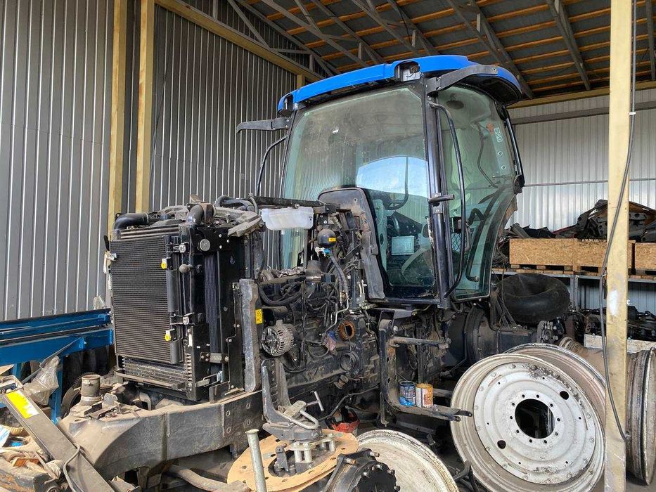 Елементи тракторів New Holland T7060 / T8040 та інші