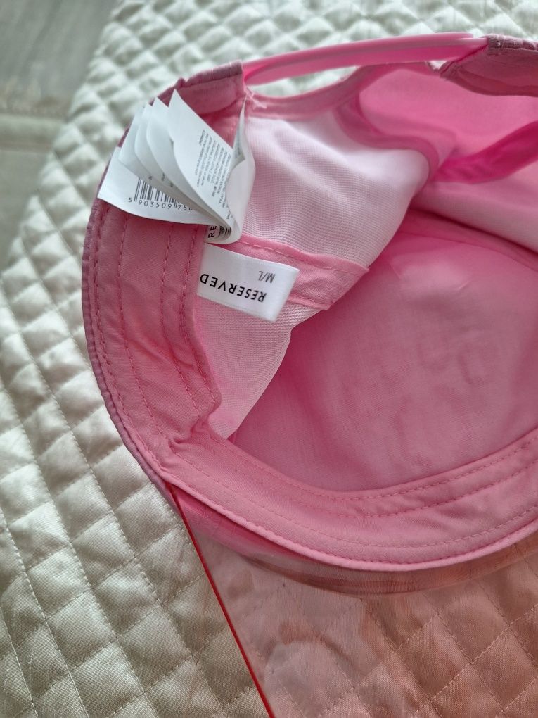 Czapka z daszkiem Reserved rozm M/L