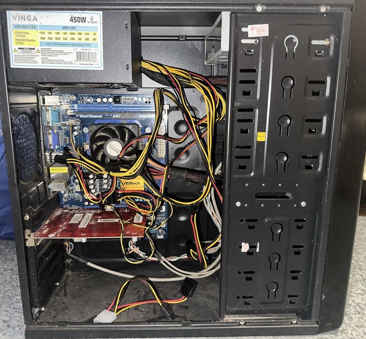 Компʼютерний блок на запчастини