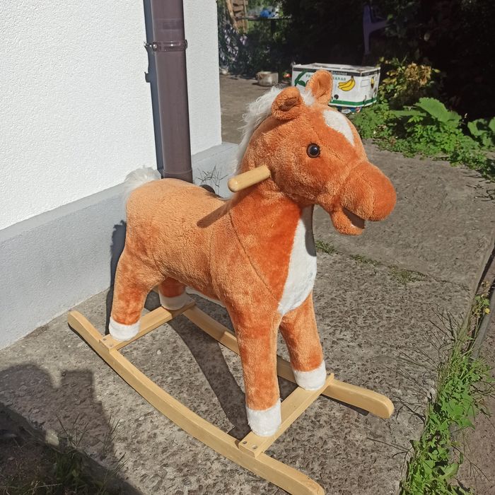 Коник - гойдалка великий