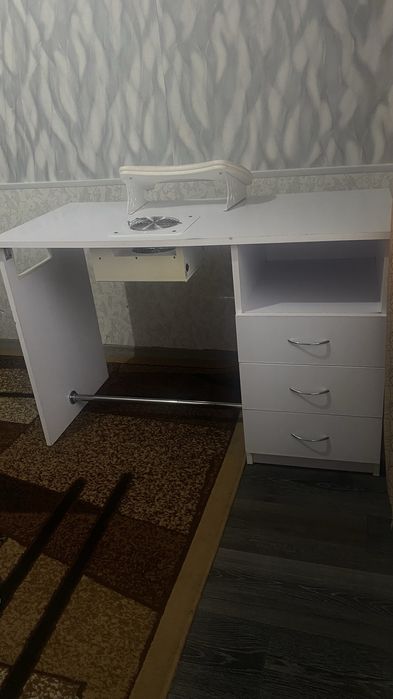 Стіл Робочий з витяжкою