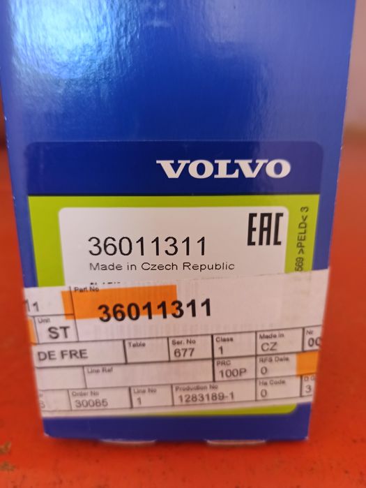 Bomba central de travões Volvo Nova na Caixa