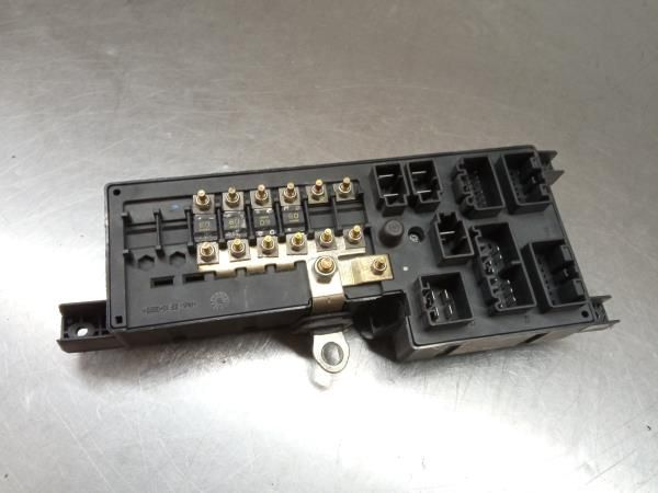 Caixa fusíveis / SAM / BSI VOLVO S60 I (384)