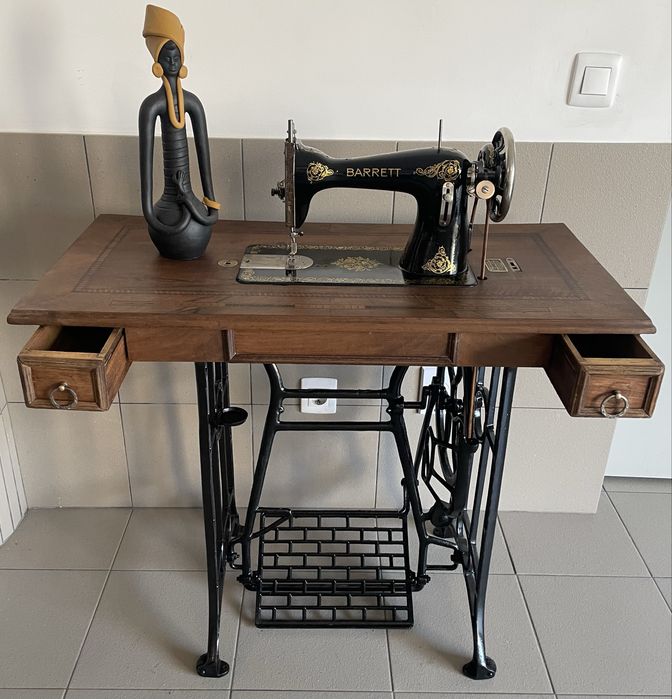 Máquina de costura Barrett, restaurada