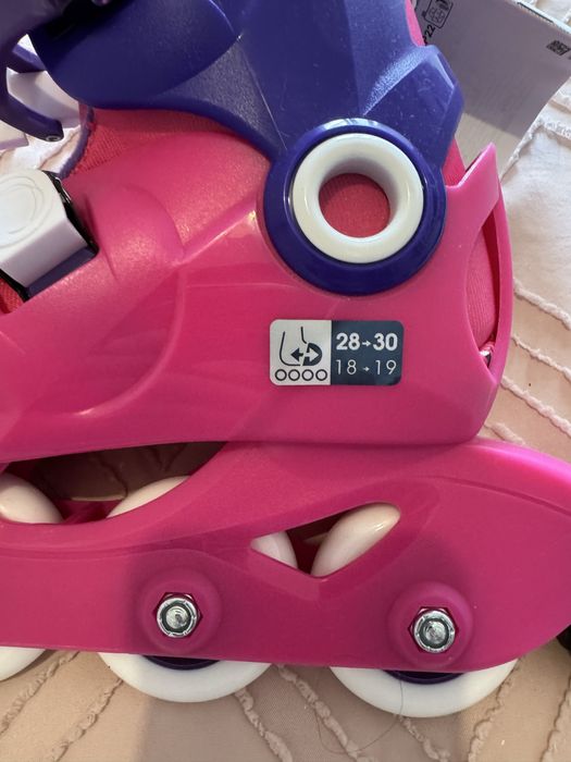 Patins em linha de criança + conjunto de proteções - marca Decathlon