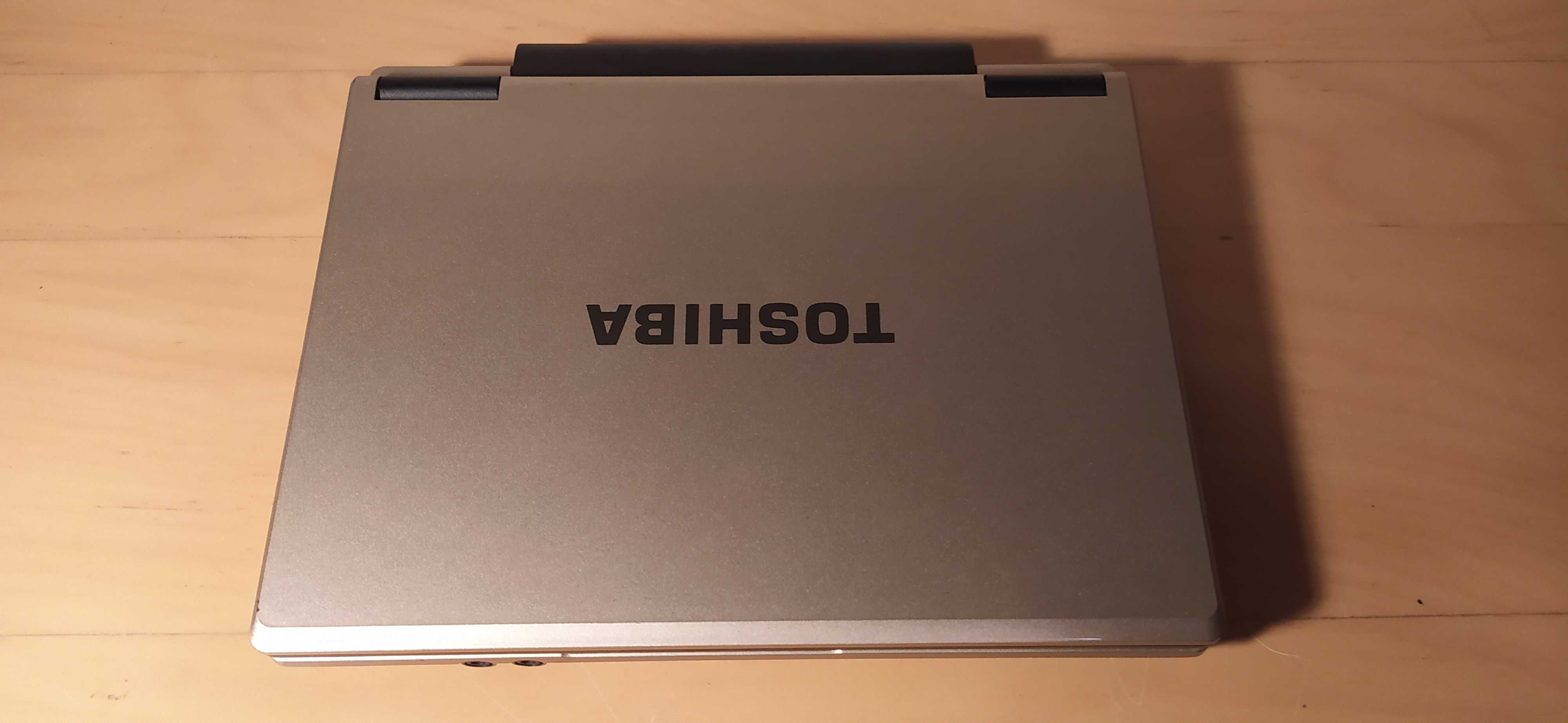 Laptop TOSHIBA NB100-11B