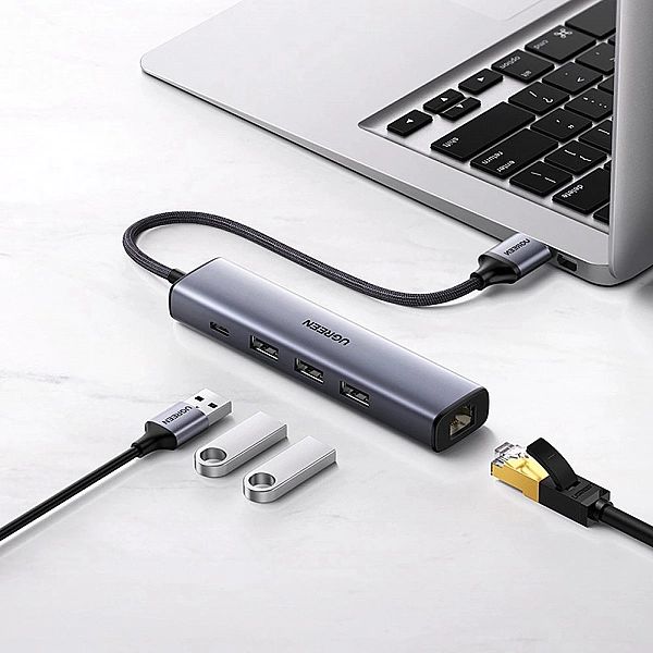 Ugreen wielofunkcyjny adapter HUB USB 3.0 - 3 x USB / Ethernet RJ-45 /