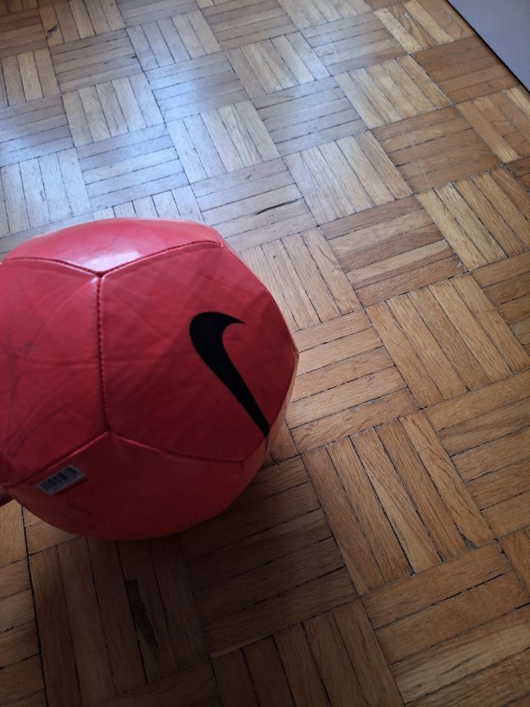 Piłka skórzana nike