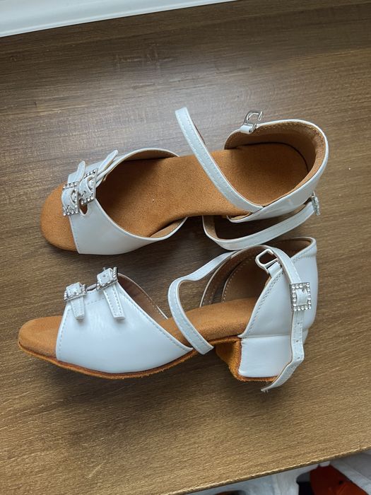 Туфлі для бальних танців. Нові. По устілці 18,5 см