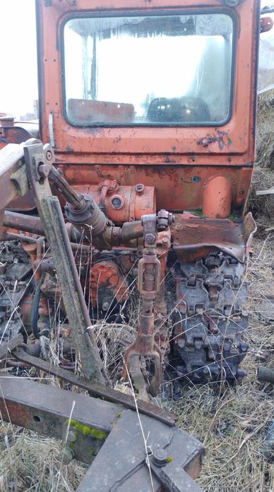 Запчастини дт75 трактора бульдозера