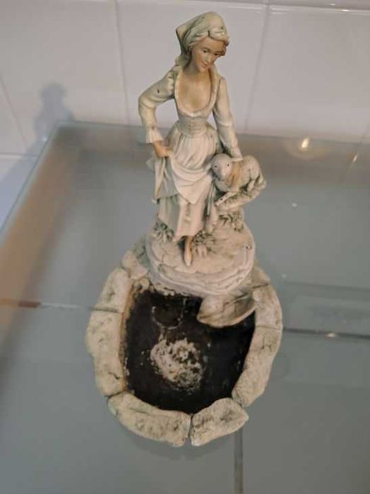 Fonte decorativa 30 x 24 x 37 (P x L x A)