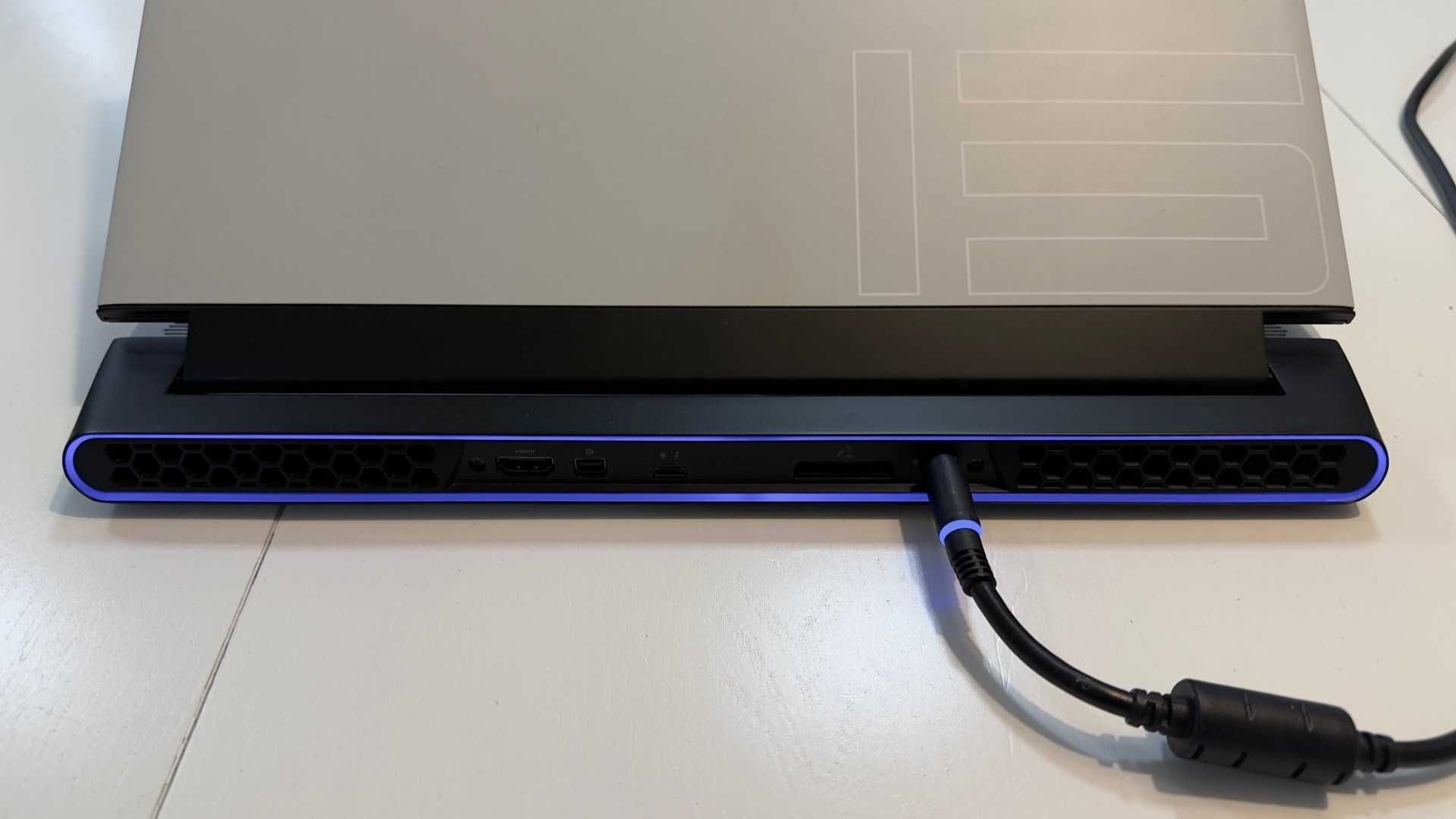 Dell Alienware m15r4 super stan rtx , bogata konfiguracja i9