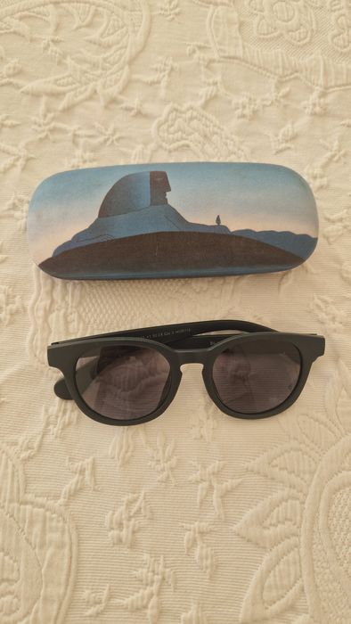 Óculos de sol graduados +1.5 com caixa