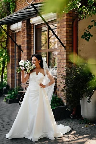 Весільна сукня шикарнюча