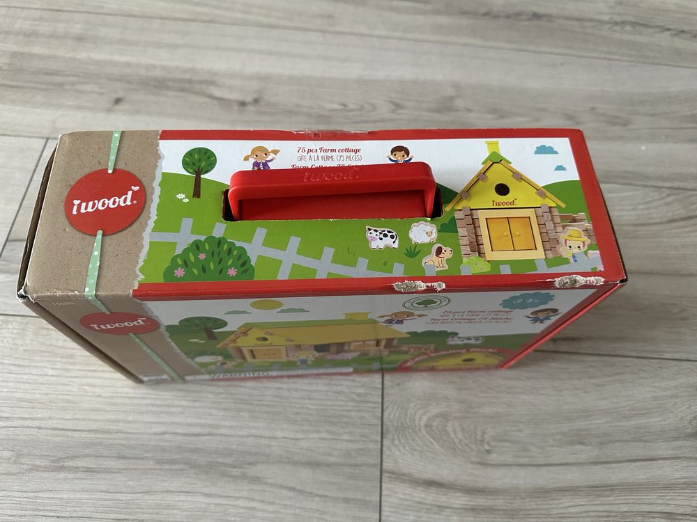 Drewniana farma domek