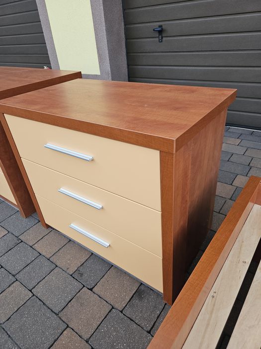 Sprzedam komodę w dobrym stanie