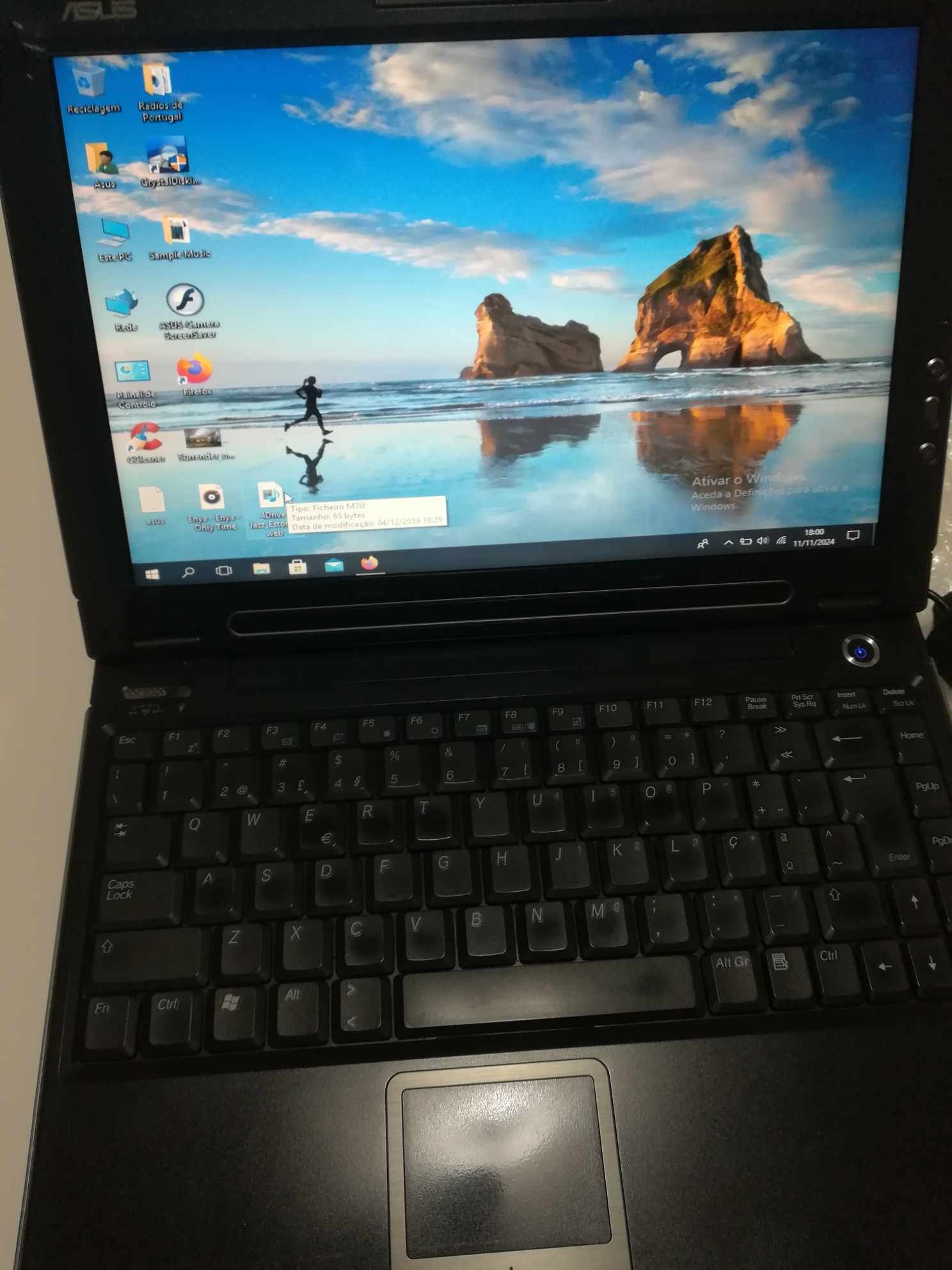 Vendo ASUS W5000