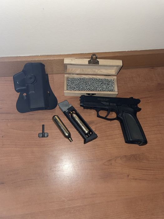 PISTOLA EKOL CO2 P66