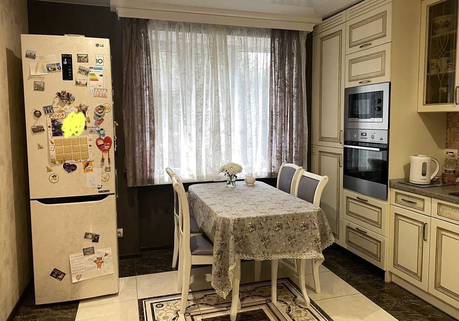 ПРОДАМ 3к квартиру з капітальним ремонтом, район Виставка ID:34252