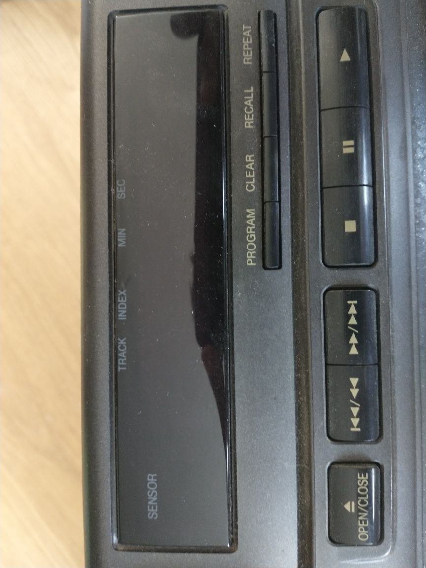 Technics compact disc player SL-PG580A