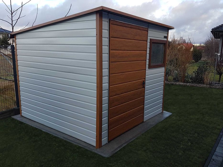 Domek ogrodowy 2,5×2,5m – biały/złoty dąb jasny