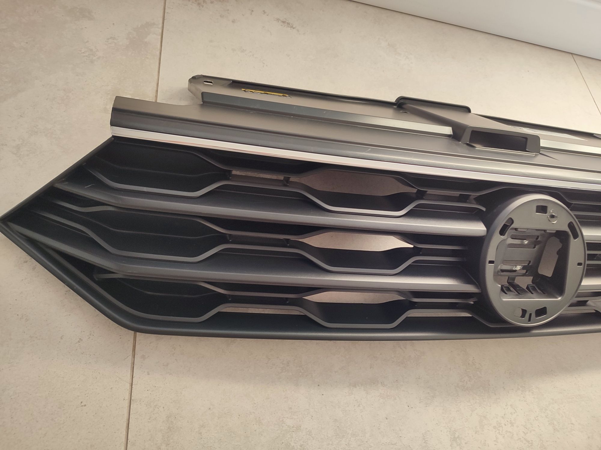 Grill Atrapa VW T-Roc 2GA 17r-22r Oryginał