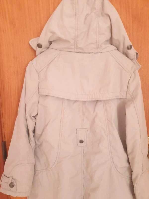 Gabardine com carapuço