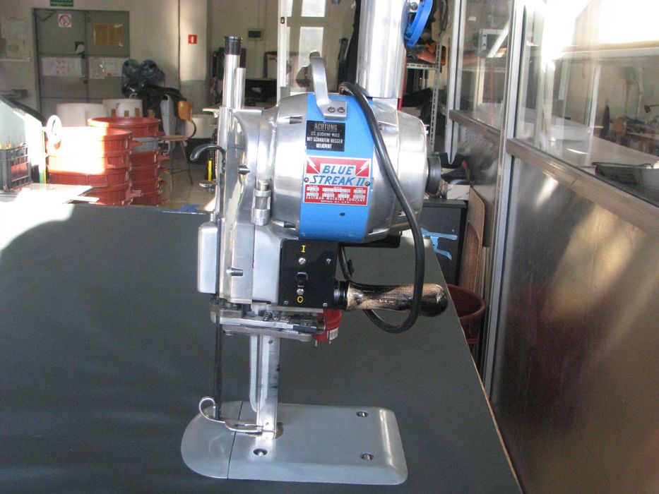 nóż krojczy pionowy BLUE Streak II