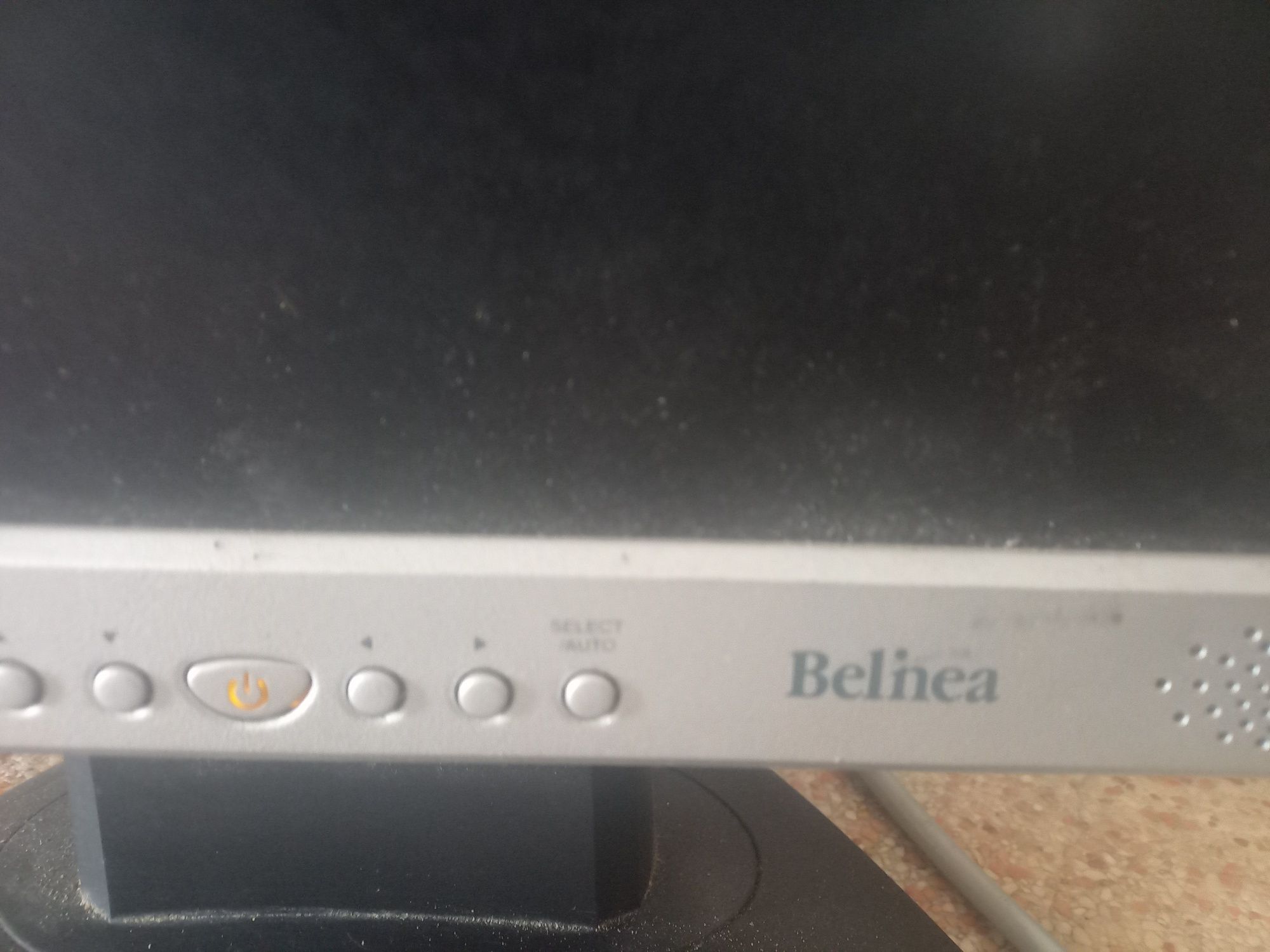 Monitor belinea a funcionar 50/60hz