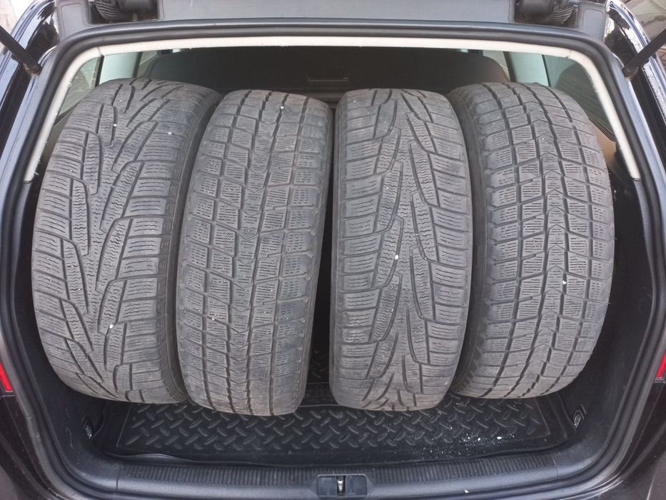 Продам шини гуму