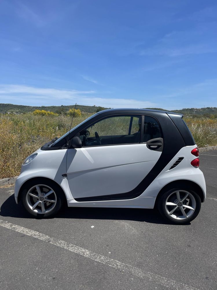 Vendo Smart CDI muito bom estado