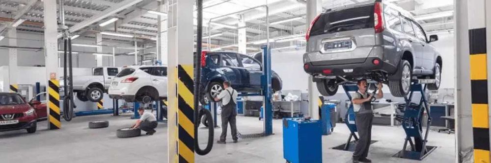 Продаж фасадного приміщення 630 кв.м.на вул. Жилянська (пл Перемоги)