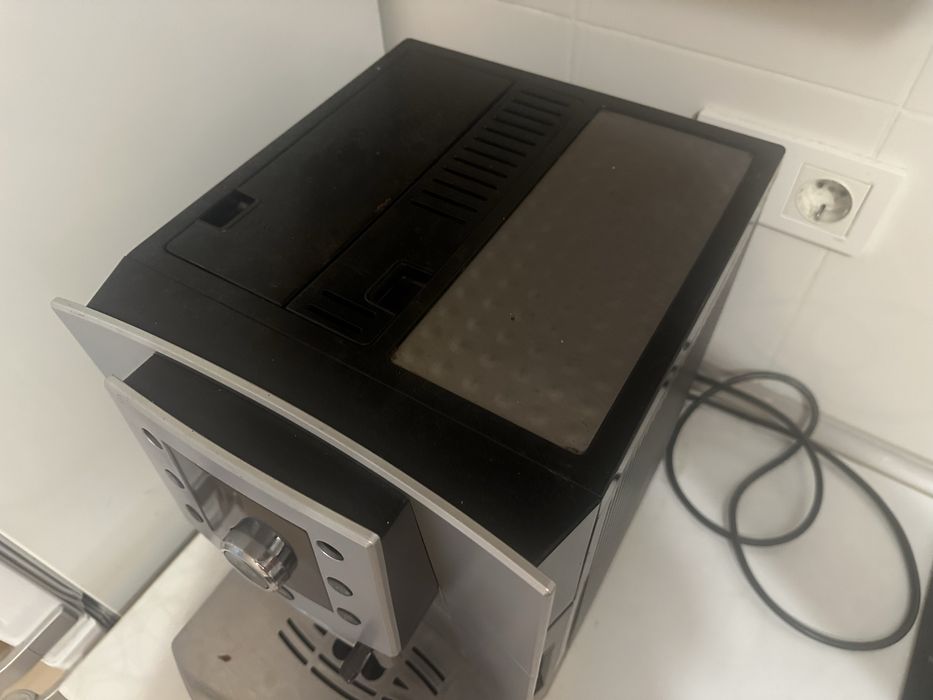 Продам кофе машину делончи