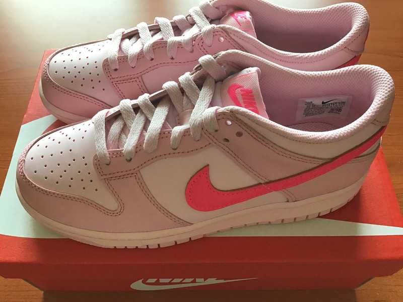 Nike Dunk Low Triple Pink (GS) 38.5