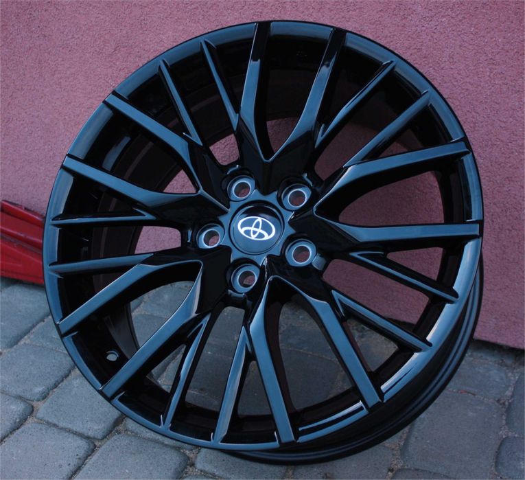 Nowe alufelgi felgi 18 5x114,3 Toyota Camry Corolla Yaris Cross Avensi