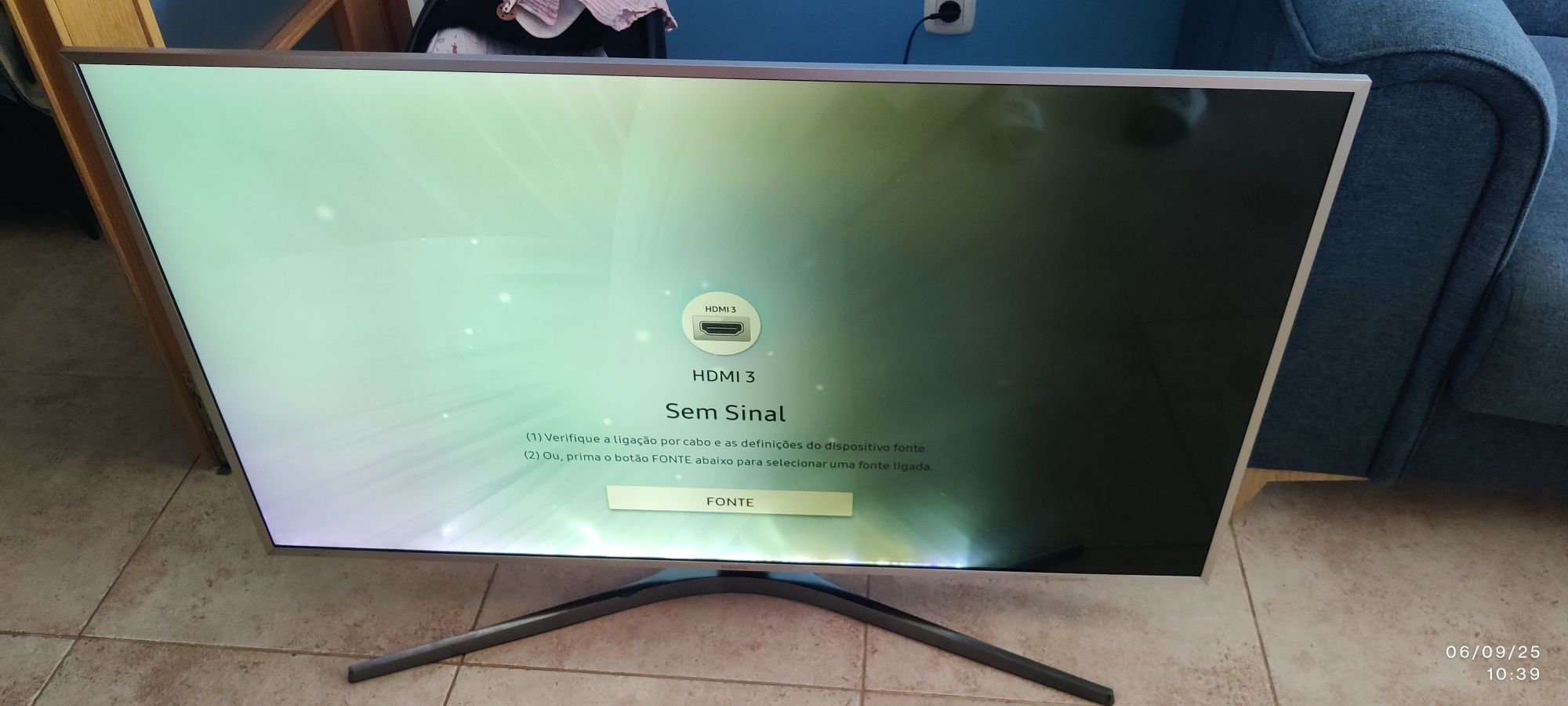 TV Samsung com mancha