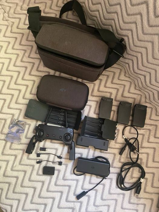 Квадрокоптер DJI Mavic Air Fly More Combo