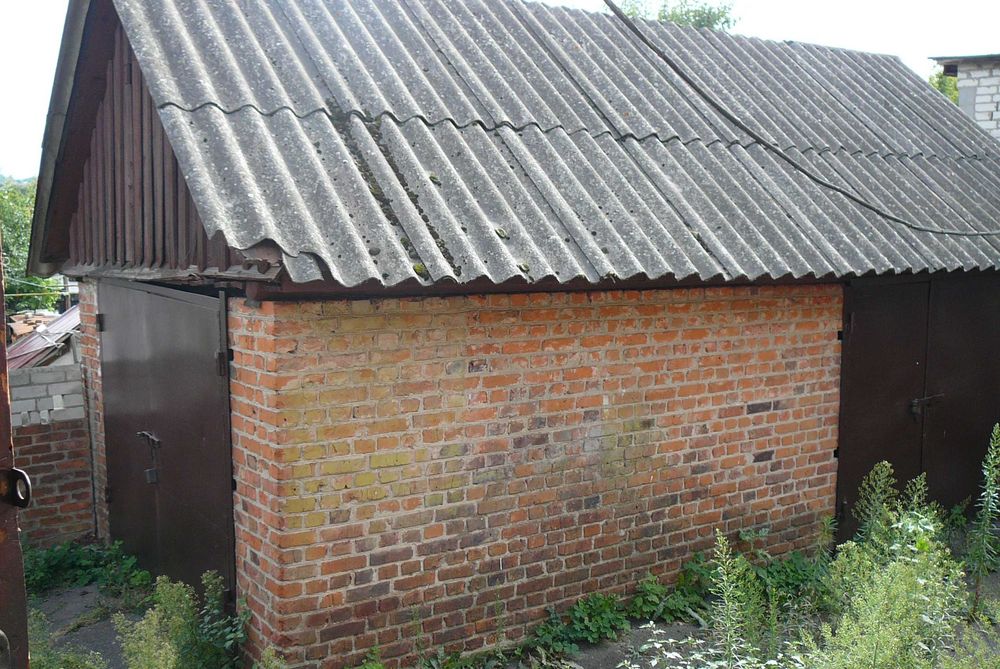 Жилой дом 160кв. с гаражом и своим двором в центре. Обмен на авто.