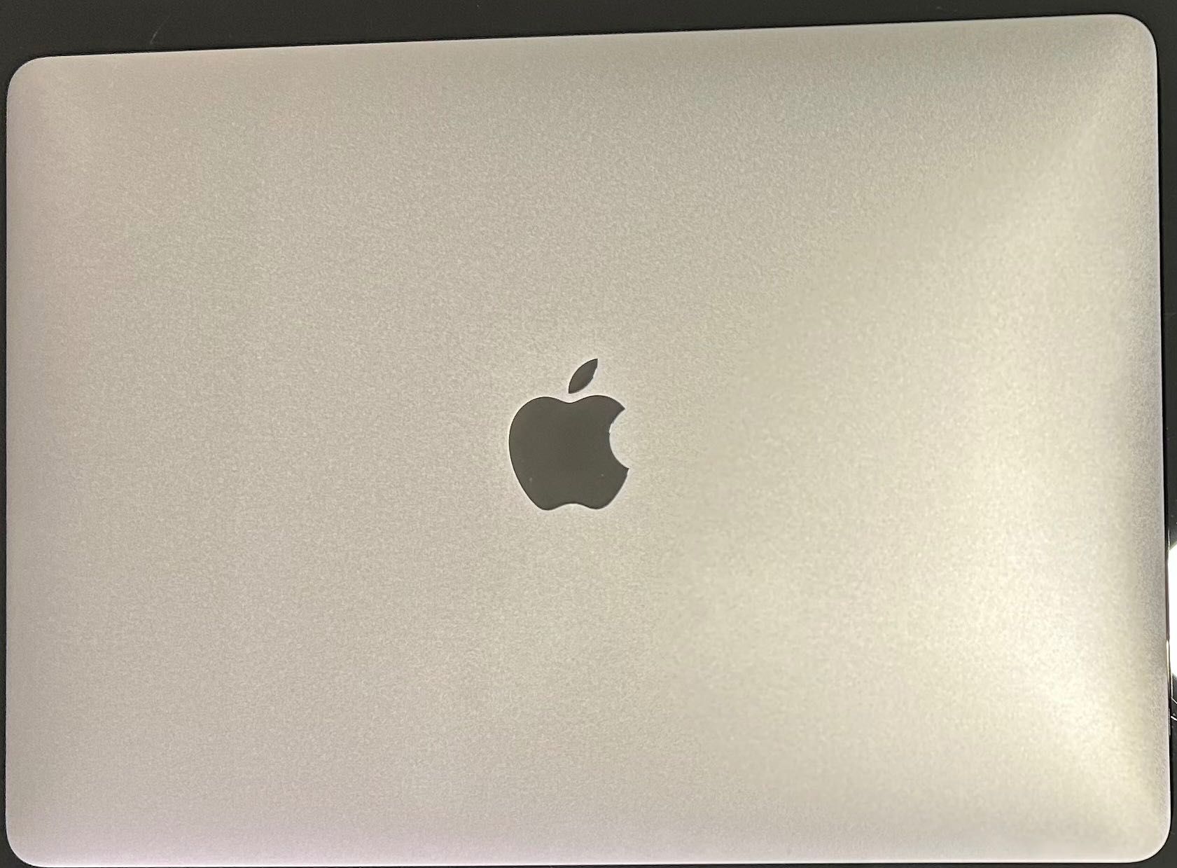 MacBook Pro (13''- i5 - 2,0GHz - RAM:16GB - 512GB SSD)- como novo