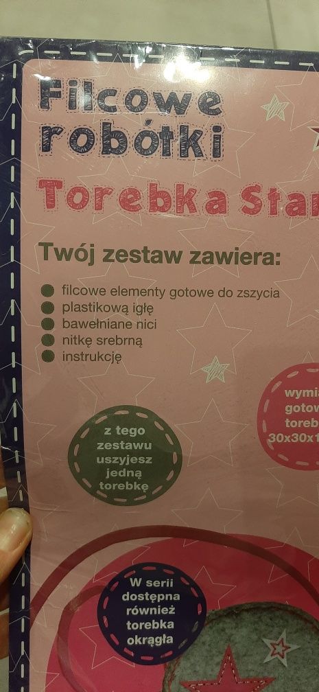 Filcowe robótki filcowa torebka szara z różowymi elementami